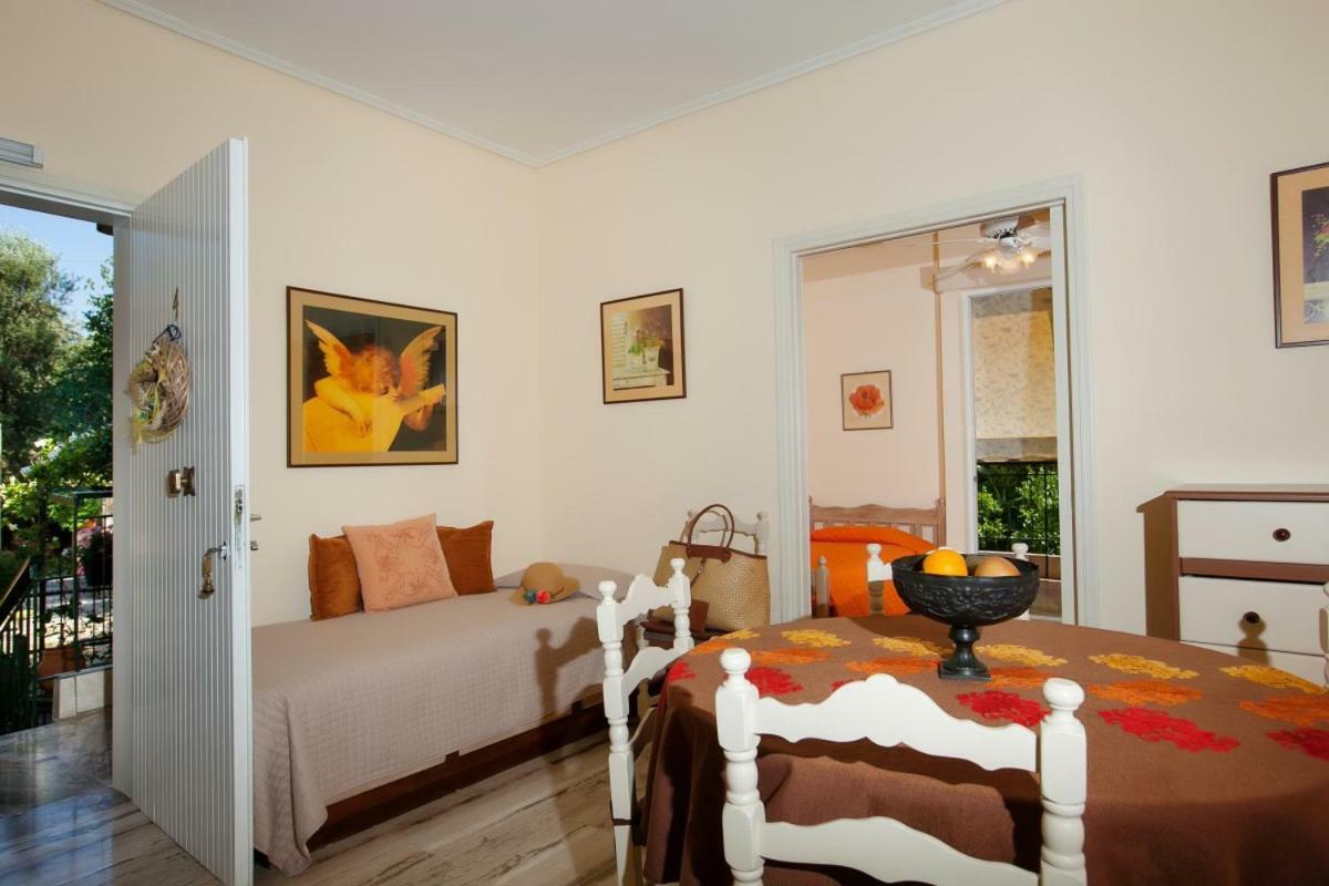Filothei Apartments Mikrá Mandínia Esterno foto