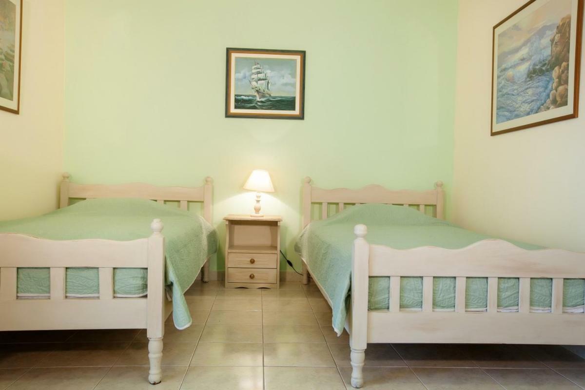 Filothei Apartments Mikrá Mandínia Esterno foto